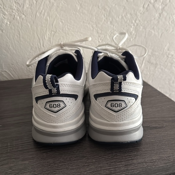 New Balance 608 Men's White and Black Athletic Shoes - Picture 4 of 8
